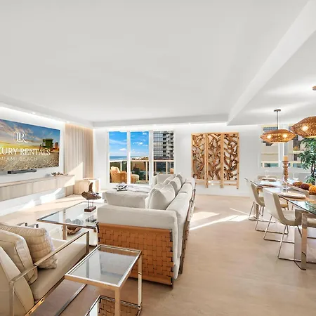 3 Bedroom Plus Den Private Residence At Roney Palace -6078